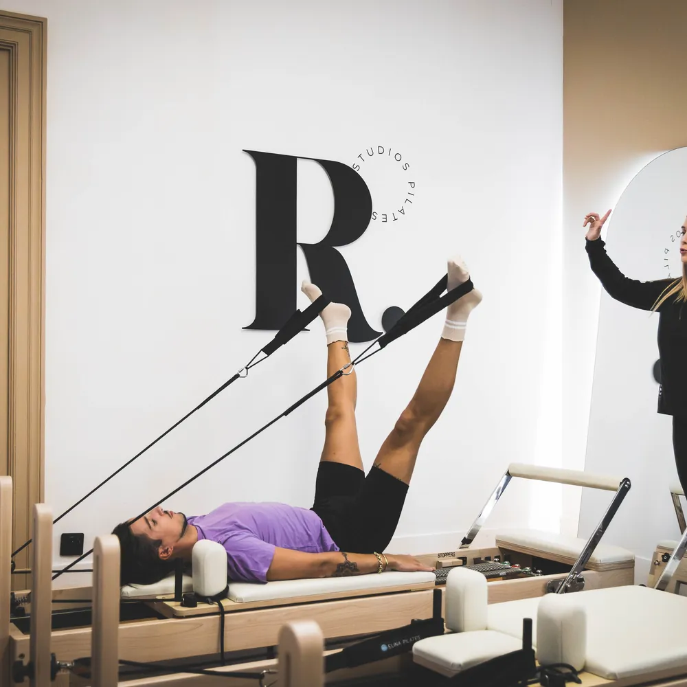 Séance de Pilates sur reformer